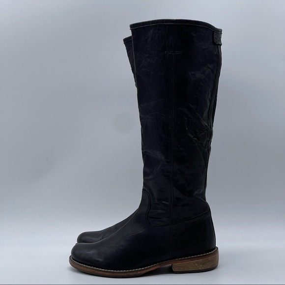 Kickers Tall Boot. - Picture 4 of 13